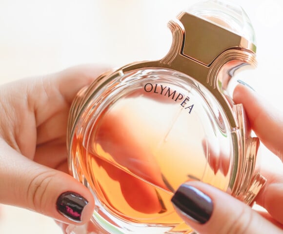 Perfume Olympéa, da Paco Rabanne, é inspirado na deusa da mitologia grega e entrega um aroma inesquecível, ainda que divida opiniões