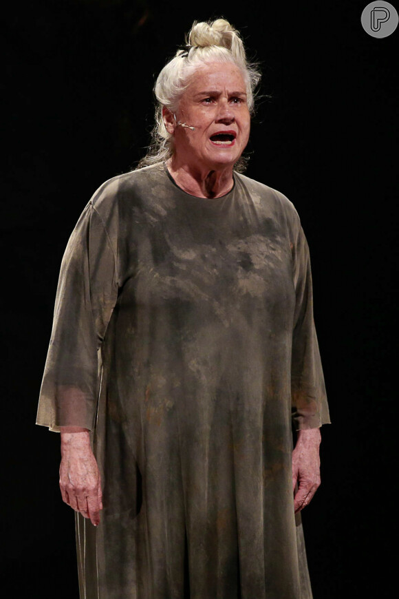 Vera Holtz é a protagonista da peça 'F(r)icções'