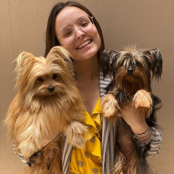 Larissa Manoela tinha ao menos nove animais de estimação das mais variadas raças, sendo que um deles morreu em julho de 2023