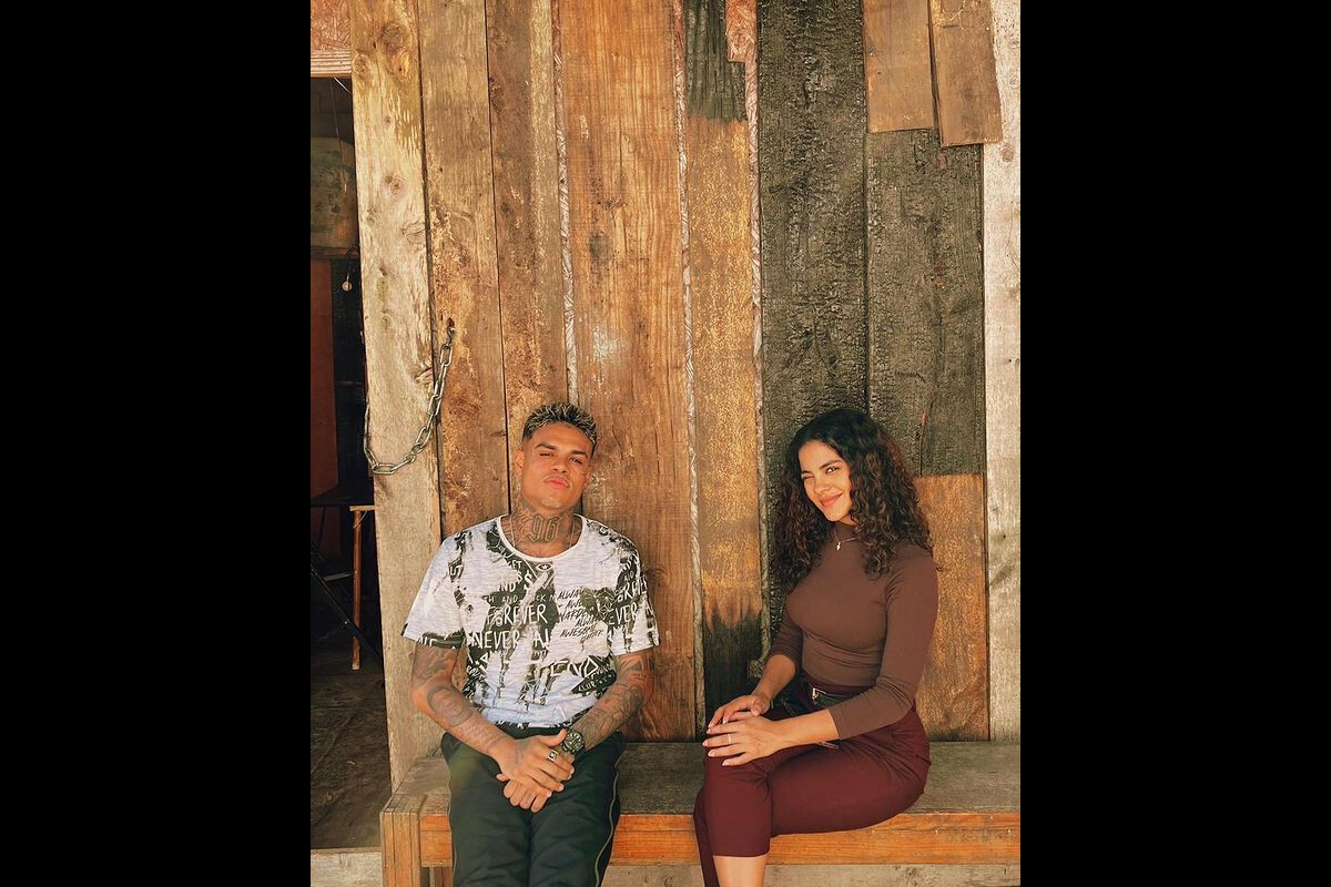 Foto MC Cabelinho e Bella Campos atuaram juntos na novela 'Vai na Fé' Purepeople Foto MC Cabelinho e Bella Campos atuaram juntos na novela 'Vai na Fé' Purepeople