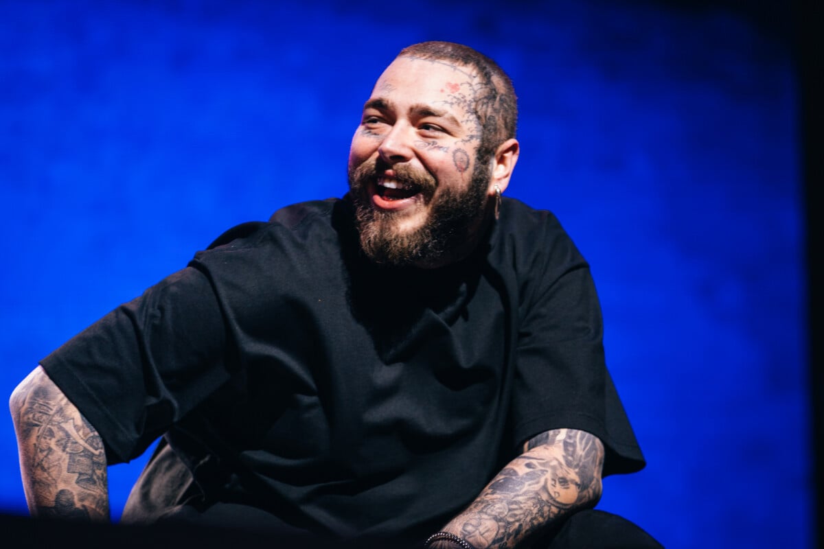 Foto: Post Malone é atração do The Town neste sábado (02) - Purepeople