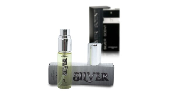 Silver, perfume da linha da Andressa Urach, é inspirado no Silver Scent, do Jacques Bogart