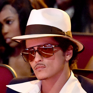 Traição de Bruno Mars à namorada motivou hit de bilhões do cantor? Entenda polêmica sobre 'When I Was Your Man' 