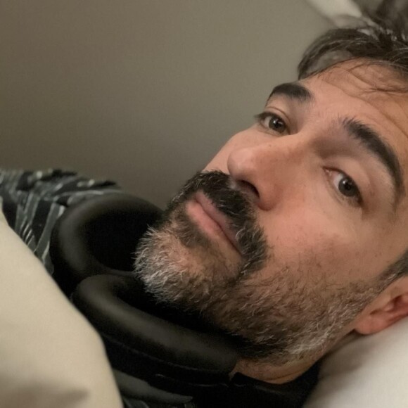 Alfonso Herrera é um dos integrantes originais do RBD, ele foi um dos protagonista da novela Rebelde que deu origem para a banda