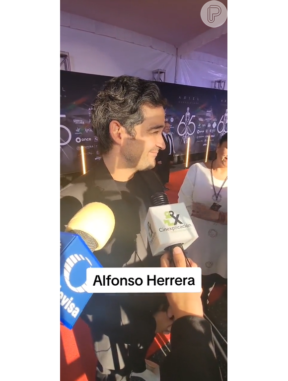Alfonso Herrera fala para a imprensa mexicana sobre a turnê do RBD