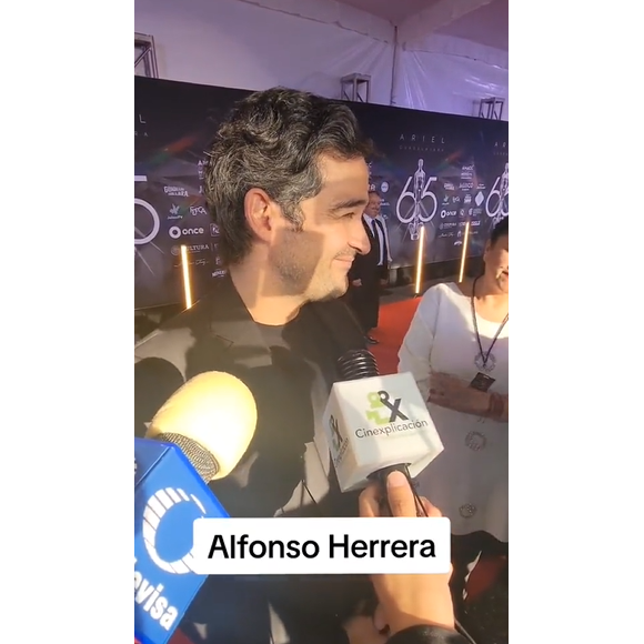 Alfonso Herrera fala para a imprensa mexicana sobre a turnê do RBD