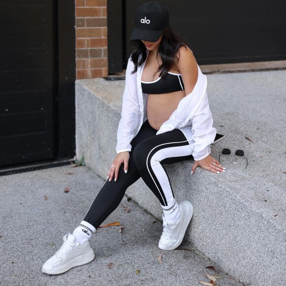 Bruna Biancardi vira garota-propaganda de marca especializada em roupas para yoga