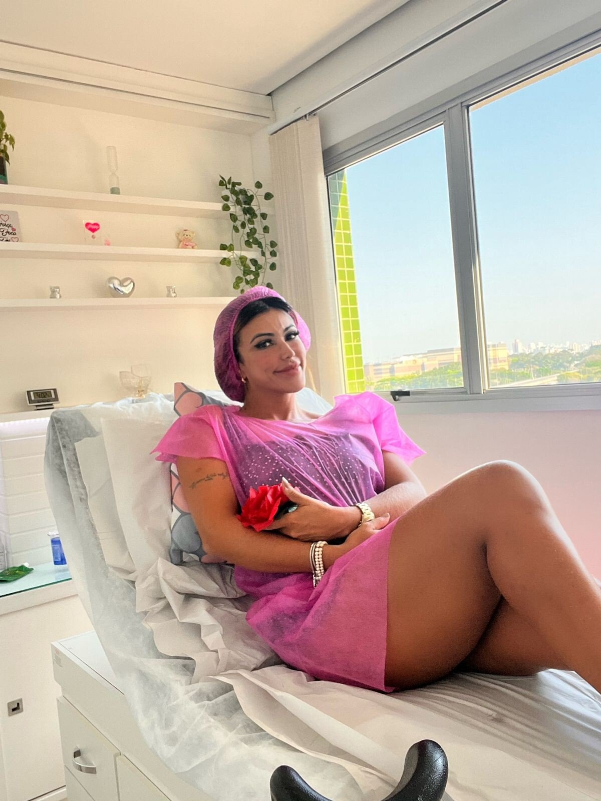 Foto: Cris Galera foi submetida a um procedimento conhecido como  rejuvenescimento vaginal - Purepeople