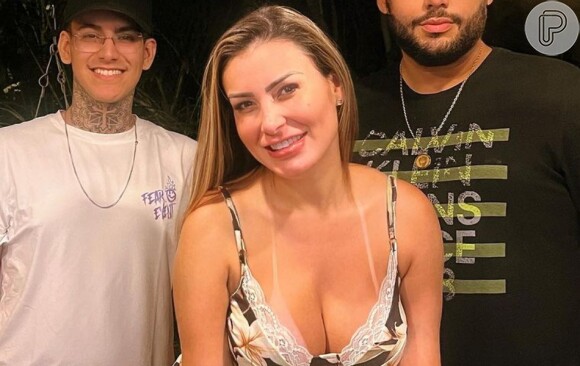 Andressa Urach comenta fé em Deus após voltar para vida de prostituição: 'Sempre com Jesus no meu coração e de biquini sim'