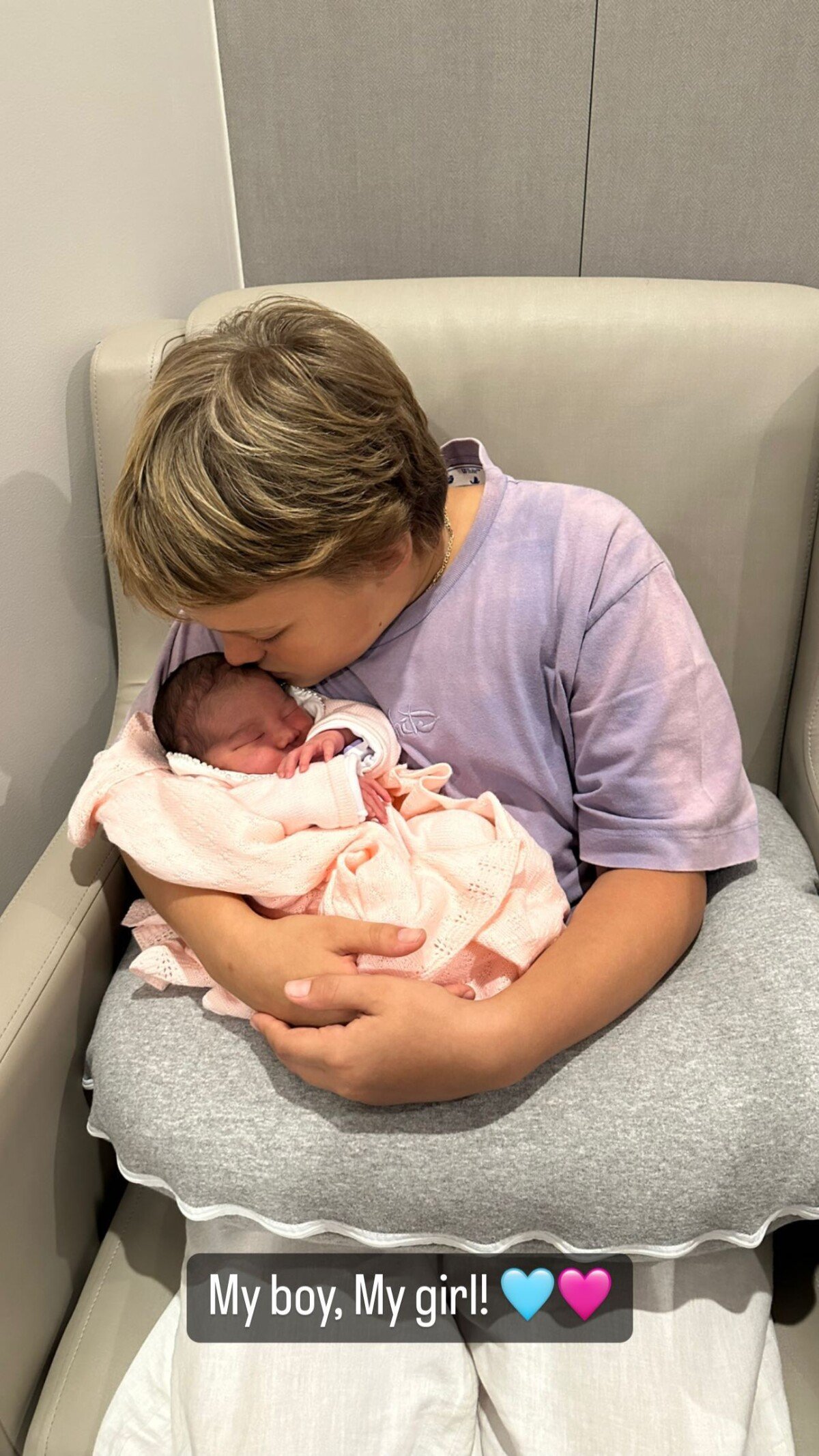 Foto: Mavie, Filha De Neymar E Bruna Biancardi, Também Ganhou O Carinho ...