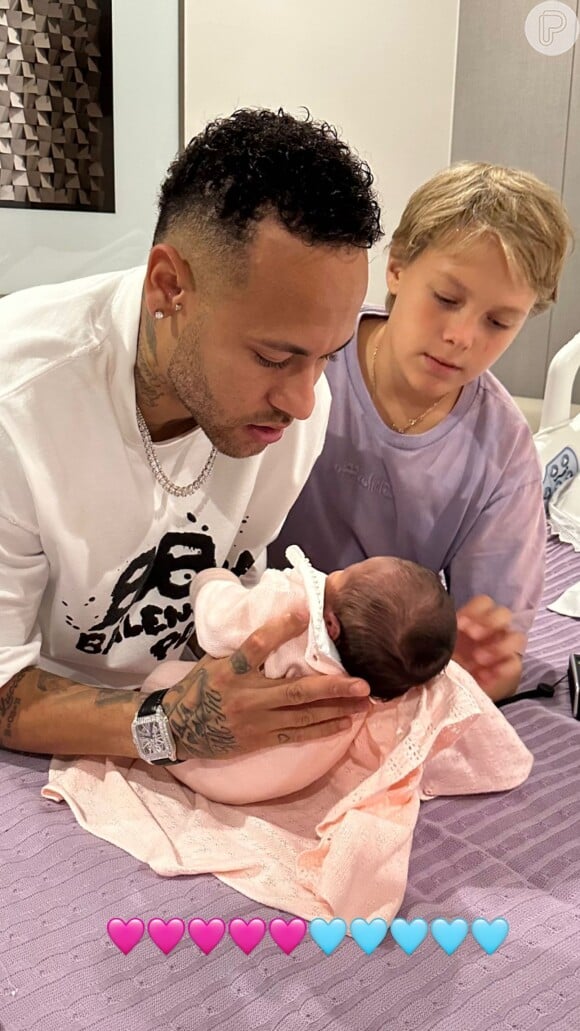 Neymar e os dois filhos, Davi e Mavie