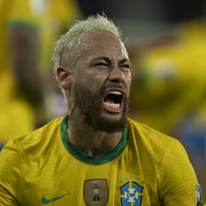 Neymar: um detalhe na transa, no entanto, decepcionou Sabrina Boing Boing! Fernanda Campos diz não ter recebido sexo oral do jogador