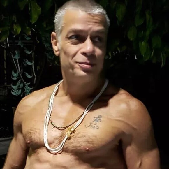 Fabio Assunção surbiu com um corpo musculoso depois de se dedicar com ajuda de um preparador físico a malhação e o boxe