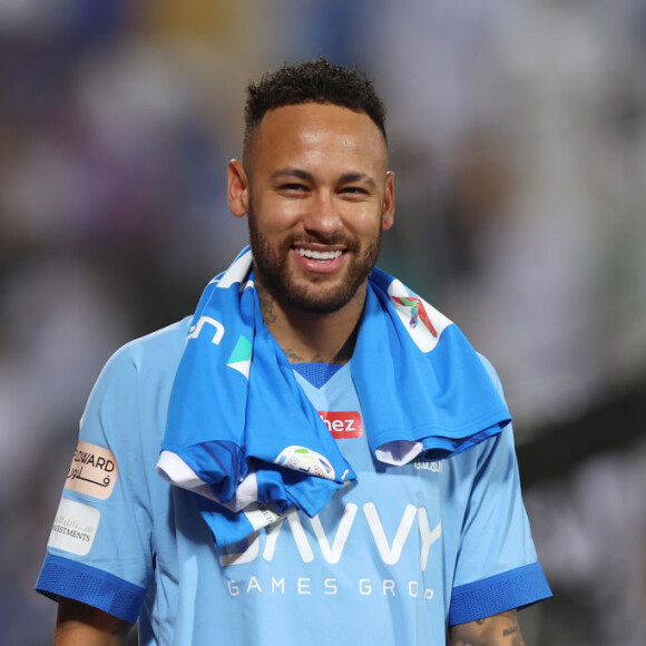 Lesão sofrida por Neymar é comum no futebol