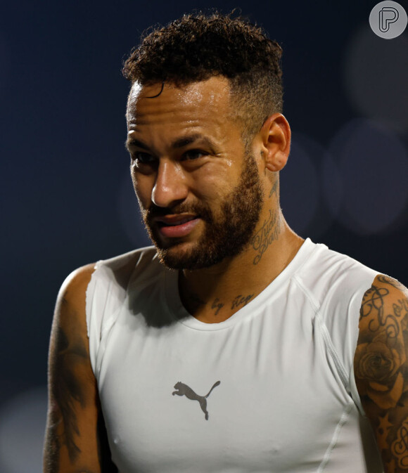 Neymar recebe apoio do seu time, Al-Hilal, ao mostrar recuperação após sofrer grave lesão no joelho