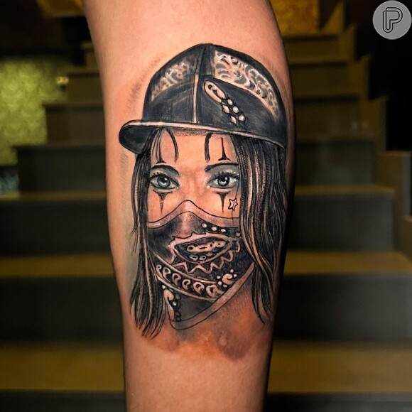 MC Guimê já cobriu a tatuagem que tinha com o rosto de Lexa
