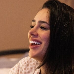 Bruna Biancardi mostra mãozinha de Mavie em nova foto da sua primeira filha com Neymar