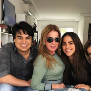 Zezé Di Camargo é pai de Wanessa, Camilla e Igor