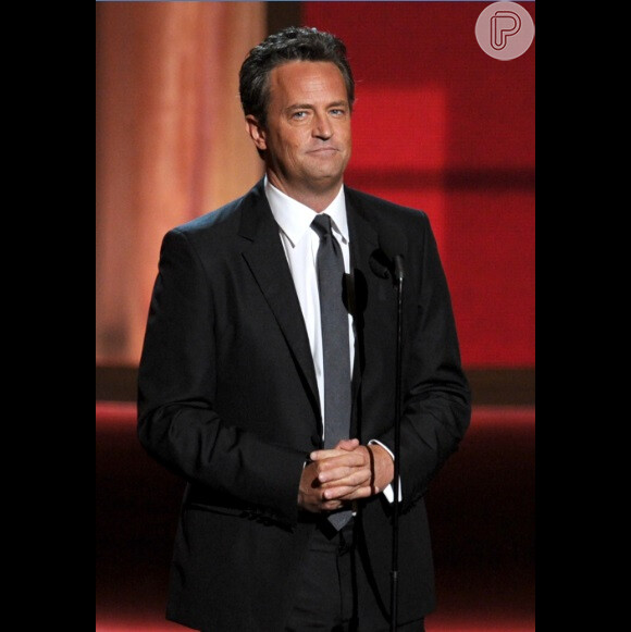 Morte trágica de Matthew Perry abalou atores da série 'Friends': 'Somos uma família'