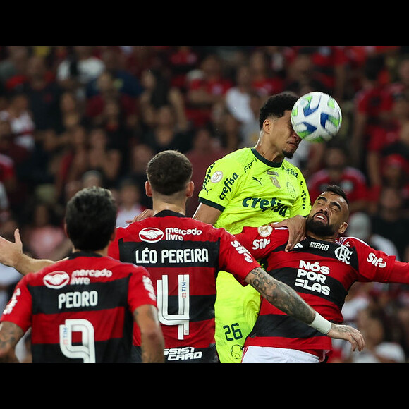 Foto: Fortaleza x Flamengo se enfrentam no domingo 5 de novembro de 2023  pelo Brasileirão 2023 às 16h - jogo vai passar na Globo e no Première ao  vivo - Purepeople