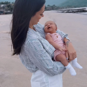 Bruna Biancardi encantou os seguidores, na manhã desta terça-feira (28), ao compartilhar um momento cheio de amor ao lado da filha, Mavie