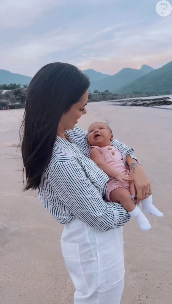 Bruna Biancardi encantou os seguidores, na manhã desta terça-feira (28), ao compartilhar um momento cheio de amor ao lado da filha, Mavie