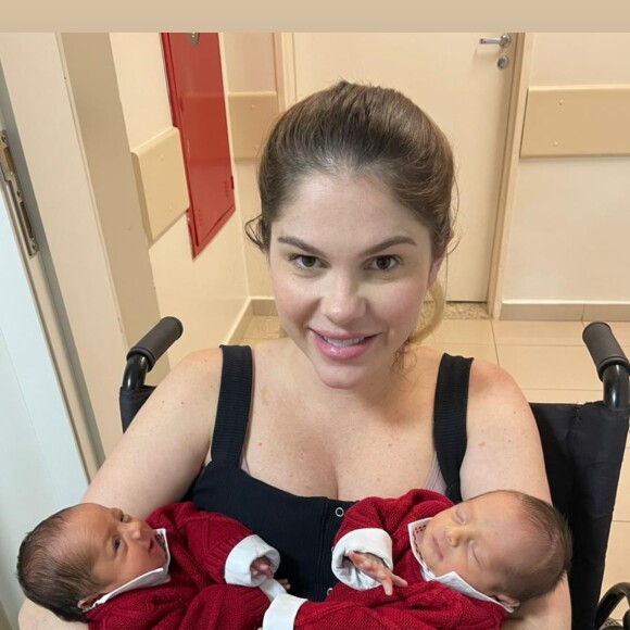 Bárbara Evans deu à luz, nesta segunda-feira (27), os filhos gêmeos Álvaro e Antônio