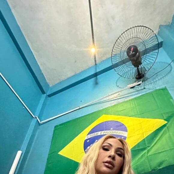 Um internauta chegou a dizer que Valesca Popozuda parecia ter sido picada por abelhas devido ao seu suposto inchaço