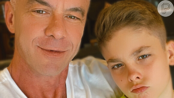 Alexandre Correa publicou foto com o filho em reencontro após um mês da tensa separação de Ana Hickmann