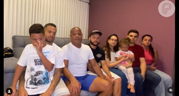 Caso Marcelinho Carioca: ex-jogador reuniu parte da família em novo vídeo após 30h sequestrado. No vídeo apareceram filhos e netos