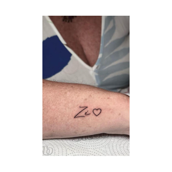 Mãe da Virgínia ama tanto o genro que fez uma tatuagem para Zé Felipe