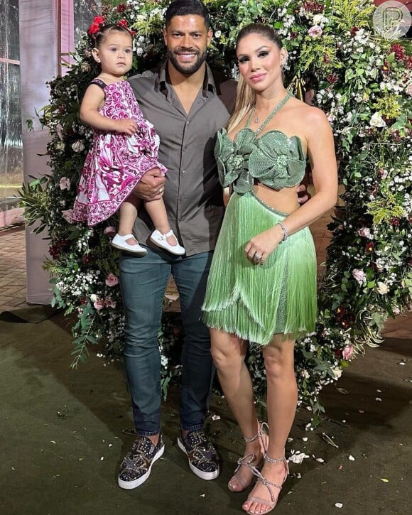 Hulk e Camila Ângelo já são pais de Zaya