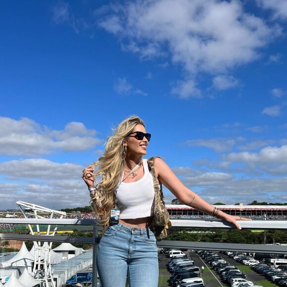Yasmin Brunet, do 'BBB 24', tem uma coleção de perfumes