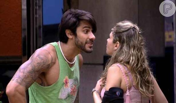 Renan, do 'BBB 16', acusou Ana Paula de agressão, o que gerou sua expulsão