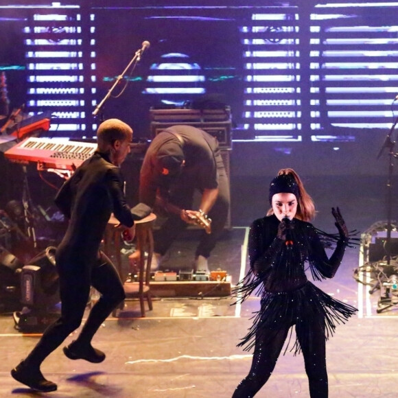 Wanessa Camargo: 'Eu tive que recorrer a pessoas pra me ajudar a pagar minhas contas. Como eu vou pagar as contas sem trabalhar? Eu pago com show'