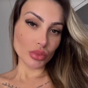 Andressa Urach, em entrevista à colunista Fábia Oliveira, do Metrópoles, anunciou que pretende entrar na Justiça contra a cartomante