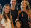 Cesar Tralli saiu do 'Jornal Hoje'? Apresentador curte férias com a mulher, Ticiane Pinheiro, a filha e a enteada na Bahia