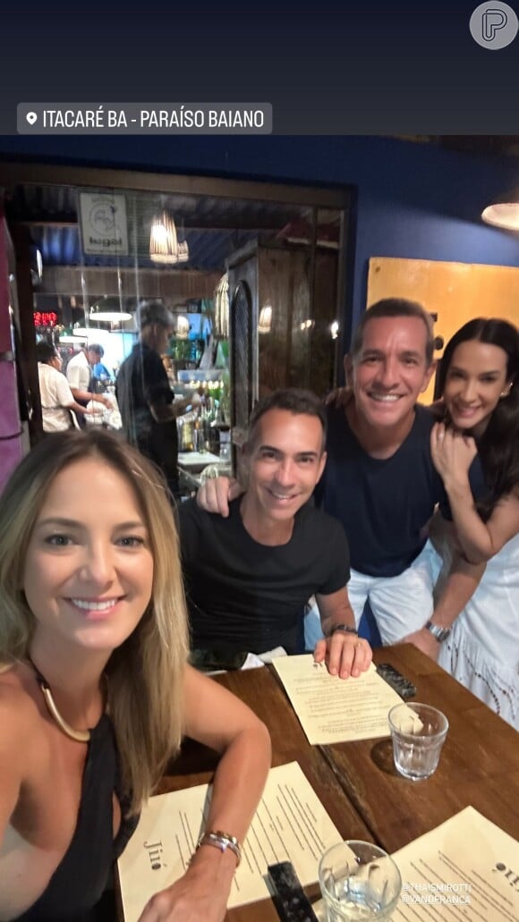 Cesar Tralli e Ticiane Pinheiro jantaram com amigos em restaurante da Bahia em 17 de janeiro de 2024