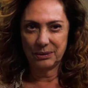 Com a chegada de Agatha (Eliane Giardini ) em Terra e Paixão, a mãe de Petra (Debora Ozório) quase perdeu o posto para a ex-detenta, que 'ressuscitou' cheia de armadilhas para acabar com Antônio (Tony Ramos ).