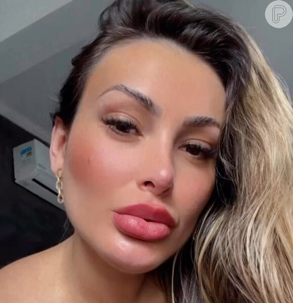 Andressa Urach tem gerado muita polêmica na internet com seus vídeos pornôs