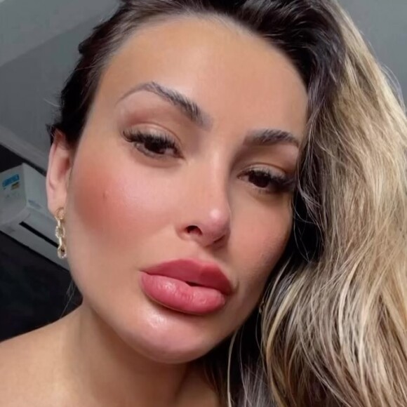 Andressa Urach tem gerado muita polêmica na internet com seus vídeos pornôs