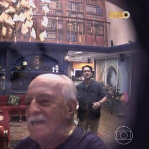 'BBB 24': Ary Fontoura apertou o botão da desistência e assustou os brothers