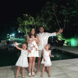 Com câncer, filha de Roberto Justus, Fabiana Justus precisa ficar longe dos três filhos, Chiara e Sienna, 4 anos, e Luigi, de 5 meses: 'O que mais está me doendo'