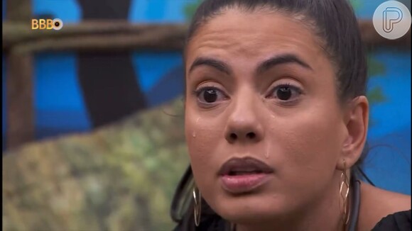 'BBB 24': Fernanda afirma que não fez bodyshaming com Alane, enquanto chora