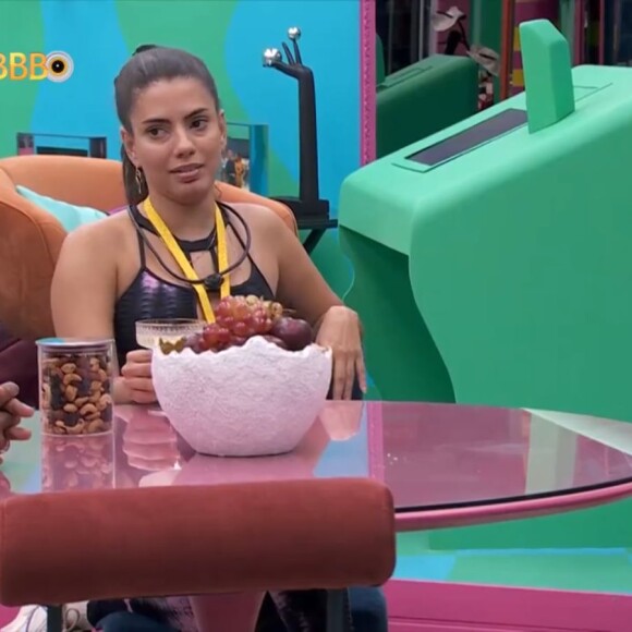 Fernanda, Pitel e Rodriguinho conversam no Quarto do Líder sobre o game no 'BBB 24'