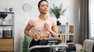 4 opções de tênis de corrida para tirar os planos do papel neste 2024