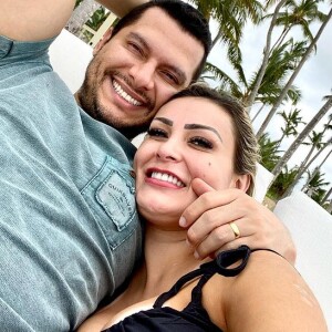 Ex de Andressa Urach a acusa de ter abandonado há cerca de 8 meses os tratamentos para o transtorno de personalidade borderline