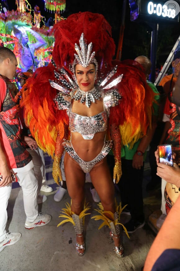 Lore Improta foi uma das musas mais elogiadas do Carnaval do Rio de Janeiro 2024 