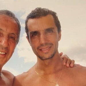 Abilio Diniz enfrentou a morte precoce do filho, João Paulo Diniz. O empresário foi vítima de um infarto aos 58 anos