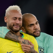 Caso Daniel Alves: como Neymar ajudou a reduzir a pena do jogador em condenação por estupro?